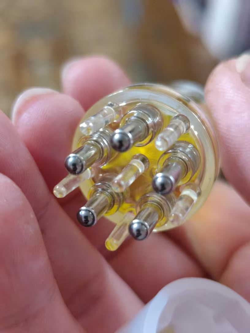 Veloura™ | Mini Scalp Oil Applicator